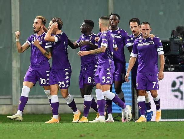 kaiyun sports app-关于意甲豪门战术创新，精彩配合点燃比赛热情的信息