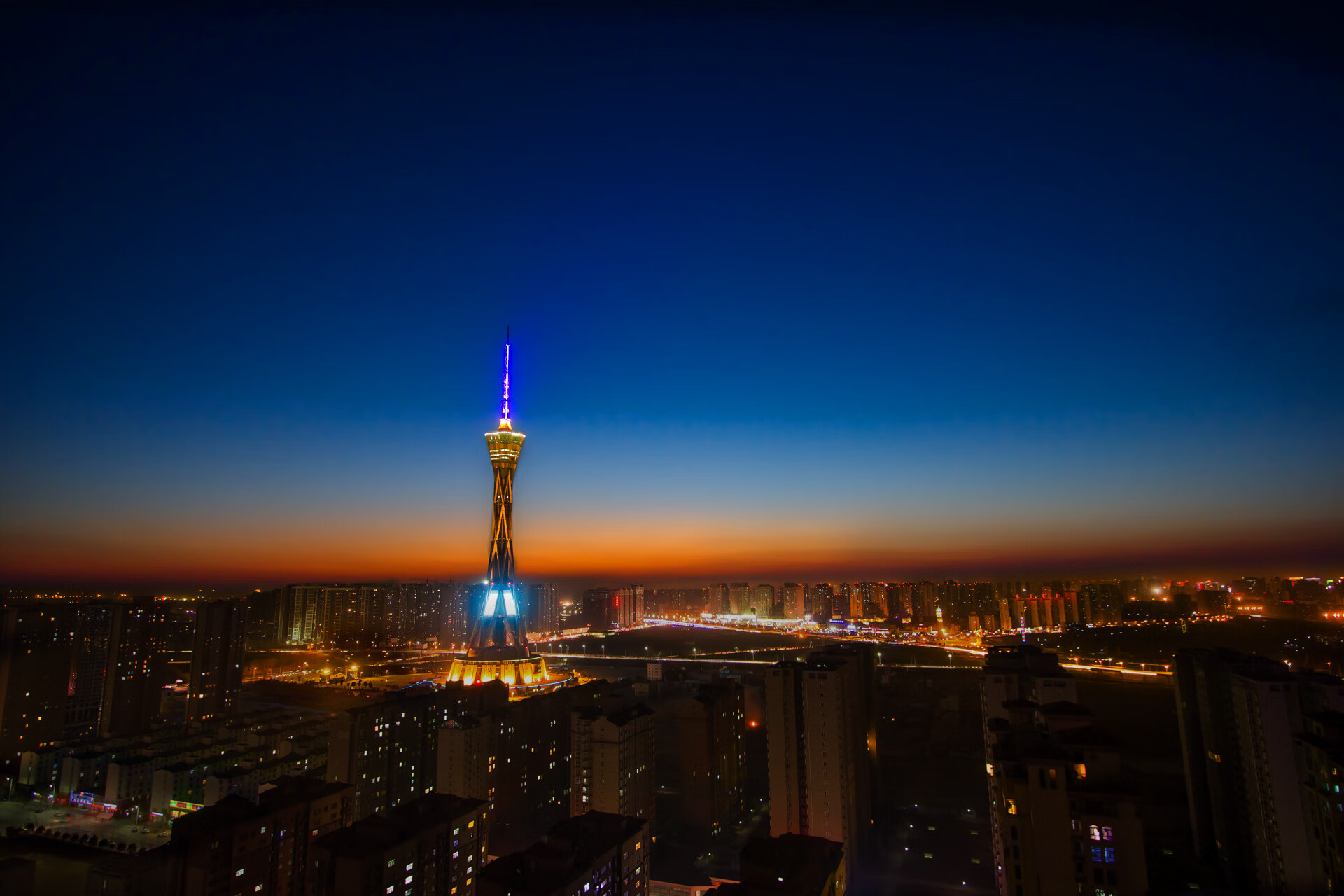 开云体育下载网页版-拉恩：凭借超强的爆发力，他能在几秒钟内打破对方防线，拉恩拉恩是什么歌